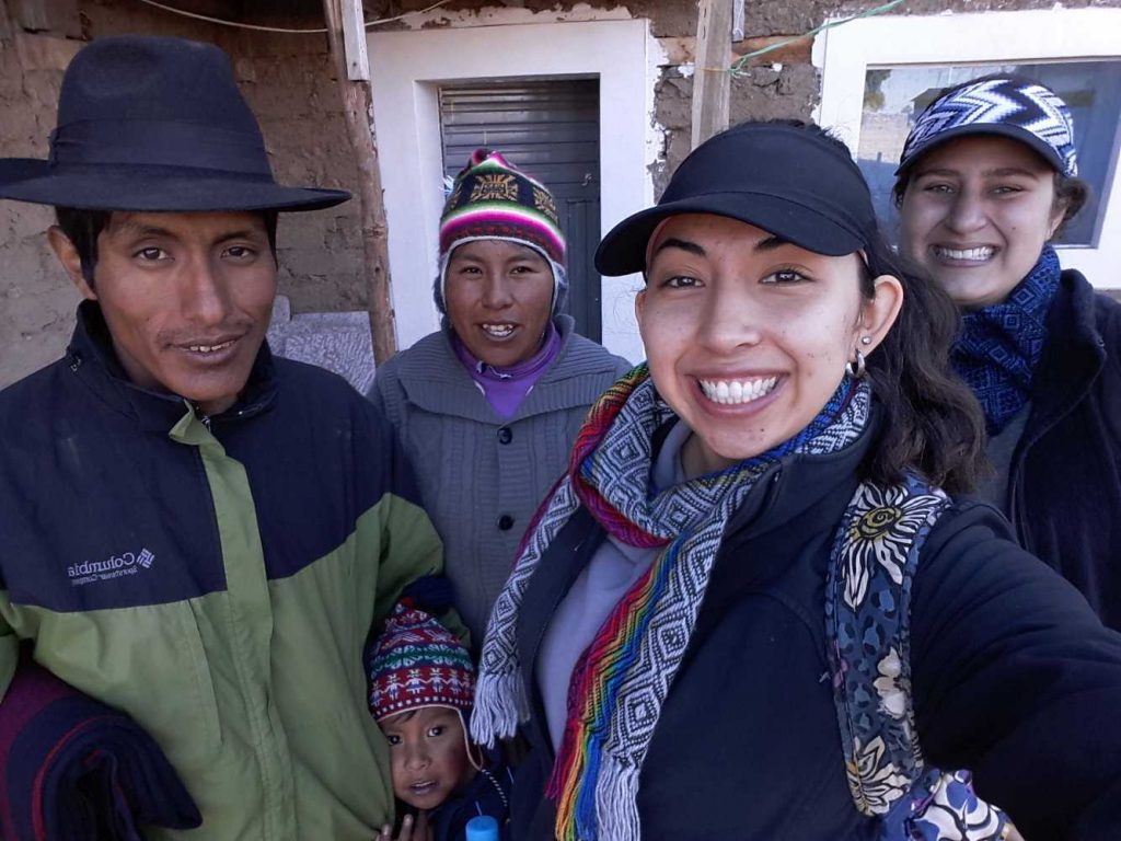 CSU students take a selfie in Peru